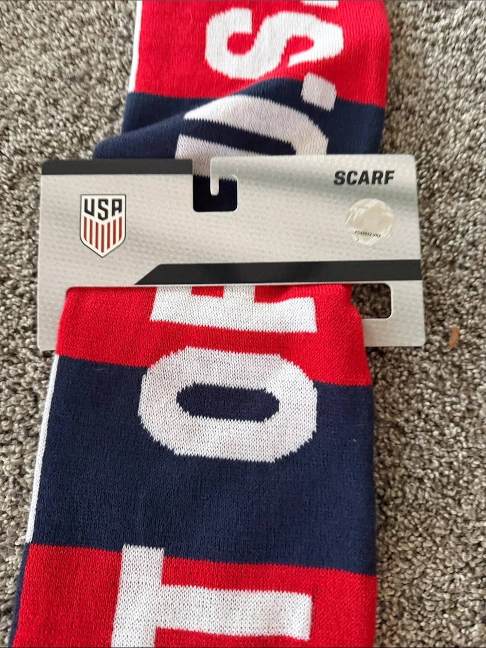 NEW! USA SOCCER “THE BEST OF U.S.” SCARF. UNISEX. ONE SIZE FITS ALL.